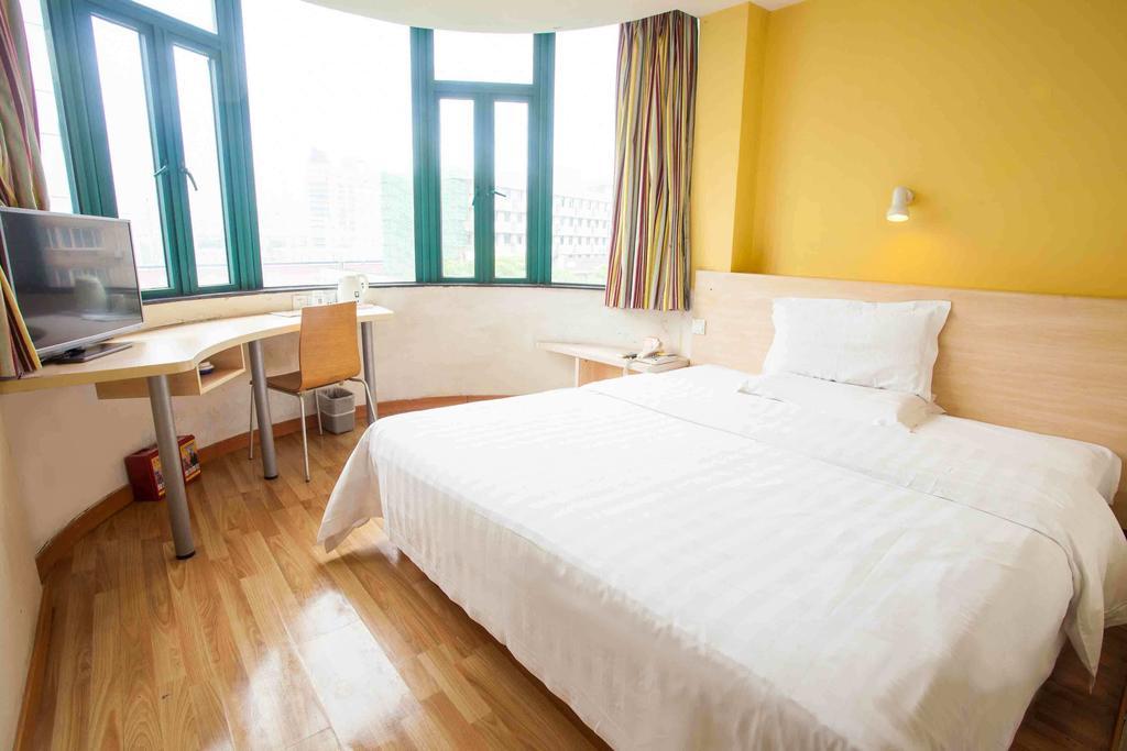 7Days Inn Guangzhou Tianhe Tangxia Junjing Huayuan Habitación foto